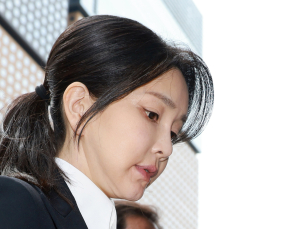 김건희 “아무것도 아닌 제가 심려 끼쳐 죄송”
