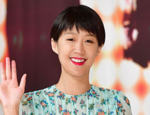 홍진경, 22년 만 이혼…양측 귀책 사유 없다