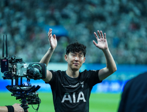 ‘전광판피셜’ 손흥민, LAFC 이적 확정…구단 “중대 발표 기자회견 개최”
