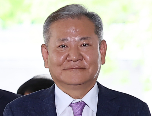 ‘尹내란 공모’ 이상민 전 장관 ‘구속 유지’ 결정…“증거 인멸 염려”
