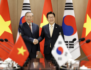 한·베트남 정상회담…이 대통령 “베트남, 매우 중요한 이웃 국가”