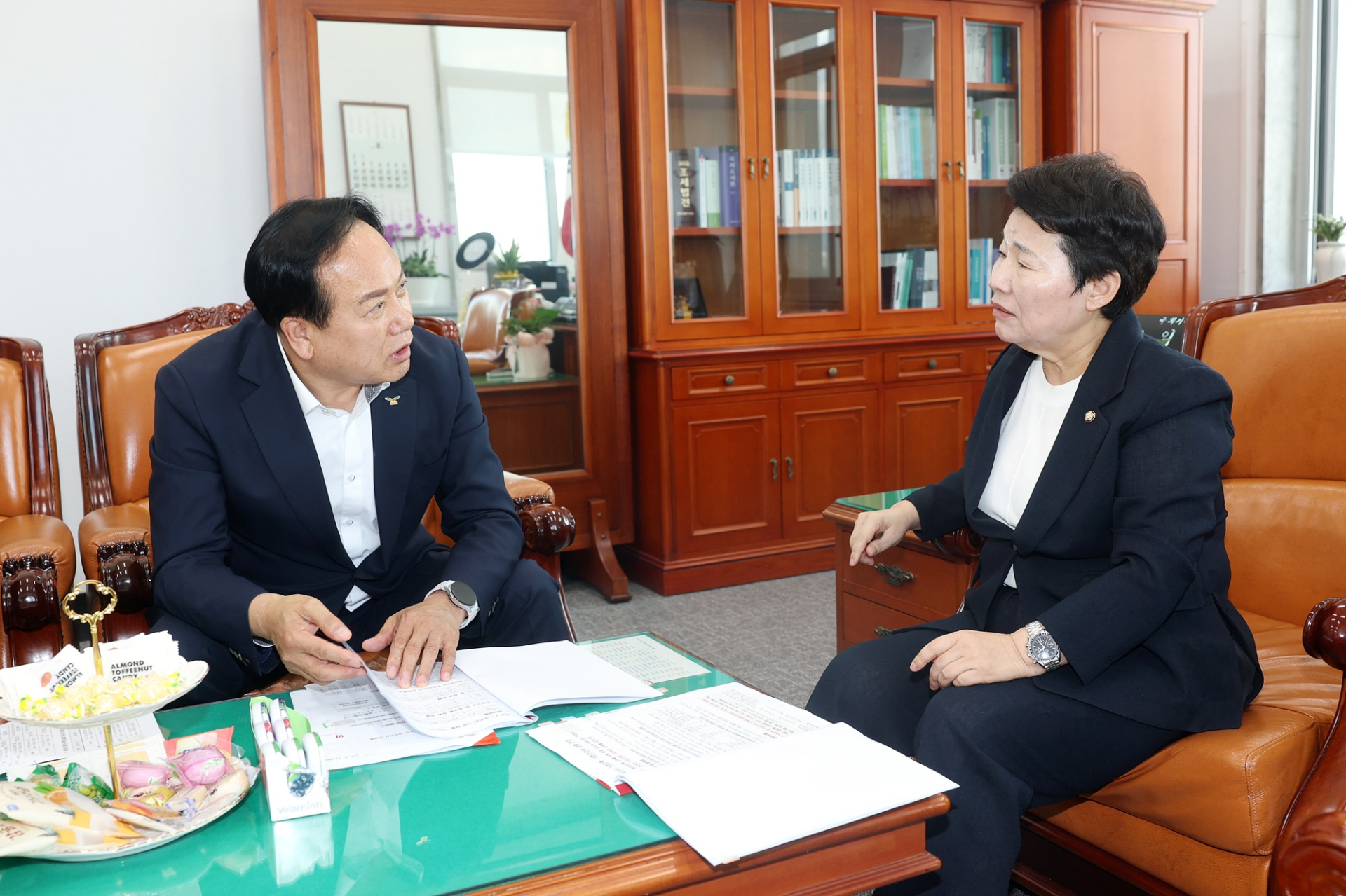 이권재 시장, 임이자 국회 기재위원장 만나 오산 현안사업 국비 지원 건의