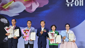 “광복 80주년 120년만에 그리던 고향땅에”