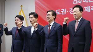 특검 압수수색에 달아오른 野 전대…마지막 합동연설회도 치열