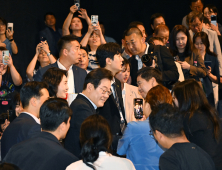 李대통령, 영화·시장·사찰 행보…광복 의미·민생 챙겨