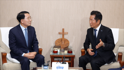 정청래, 한국기독교교회협의회 예방…“종교계, 남북관계 열어주길”