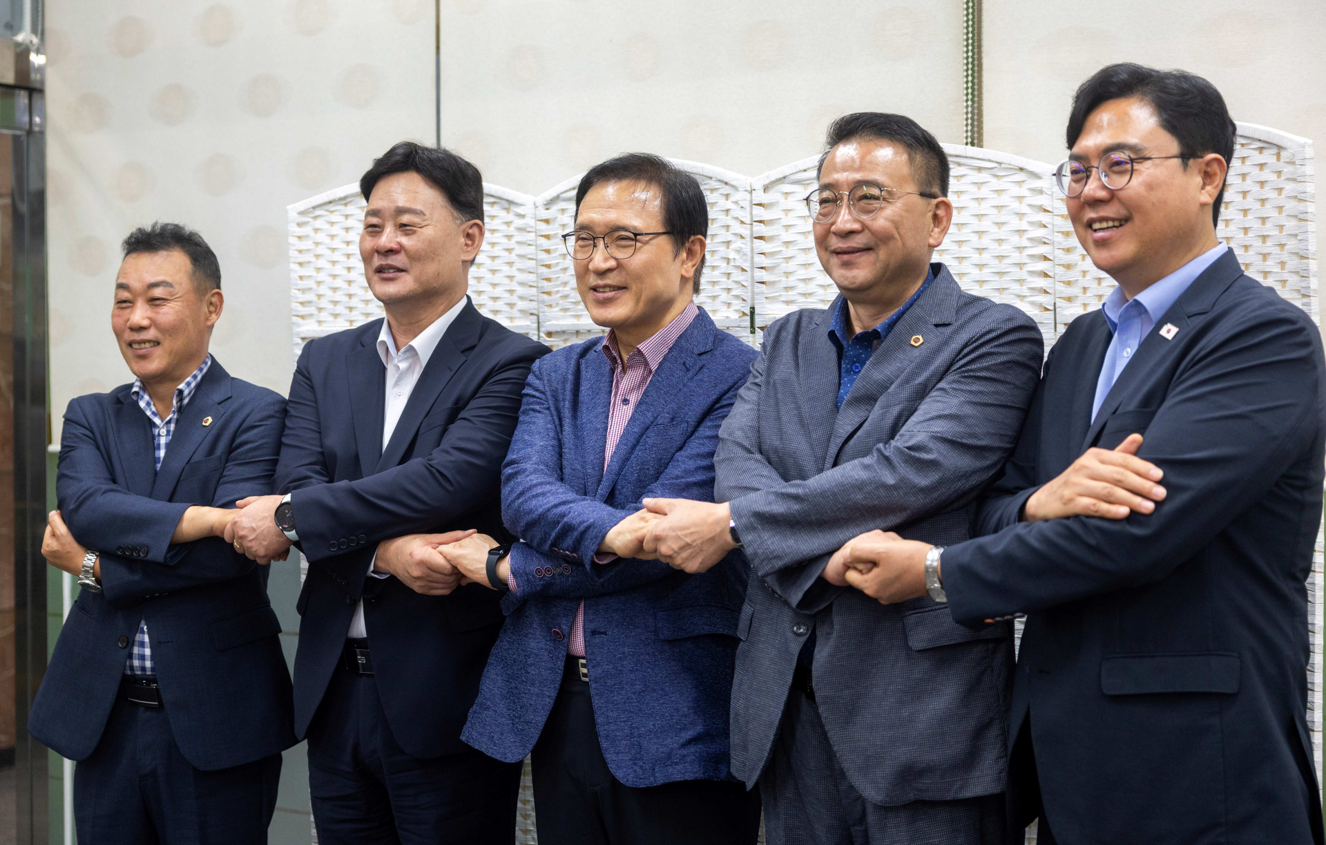 임태희 경기교육감, 도의회에 ‘여야정 협치위원회’ 제안
