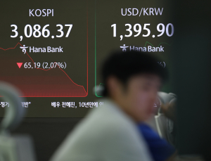 코스피, 3100선 아래로 ‘털썩’...코스닥 2.7%↓
