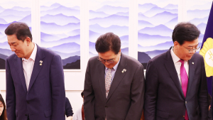 악수 않는 여야, 대선 공통공약협의체는 개점휴업 [취재진담]