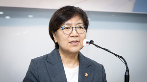 정은경 복지부 장관 “첨단시험법 기술 확보 지원할 것” [2025 미래의학포럼]