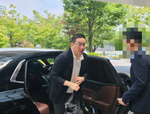한미정상회담, 재계도 힘 보탠다…기업 총수들 잇따라 출국