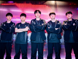 ‘통신사 더비’ 9연패 끊은 KT, 플레이오프 진출 확정 [LCK]