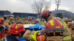 상주·영천서 잇따라 추락사고…60대 2명 중상