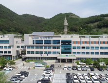 양산 40대 남성, 아내 찌르고 아파트서 투신